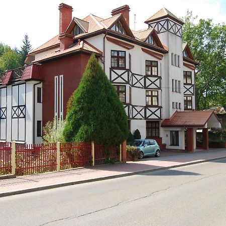 Familijny Osrodek Wypoczynkowo - Rehabilitacyjny Krynica Zdroj Hotel ภายนอก รูปภาพ