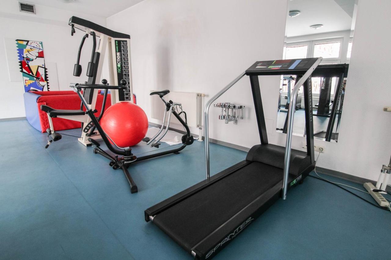 Familijny Osrodek Wypoczynkowo - Rehabilitacyjny Krynica Zdroj Hotel ภายนอก รูปภาพ