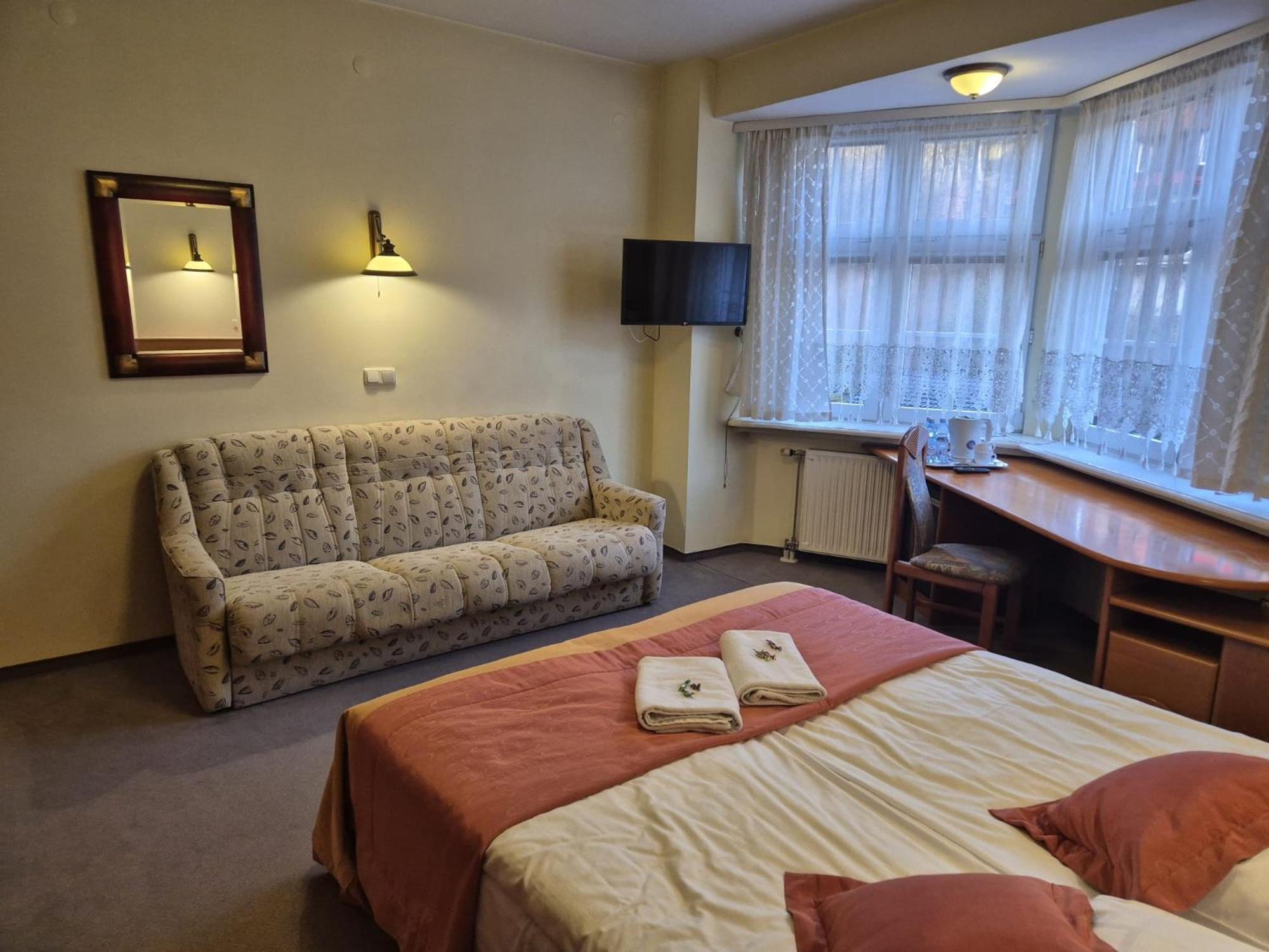 Familijny Osrodek Wypoczynkowo - Rehabilitacyjny Krynica Zdroj Hotel ภายนอก รูปภาพ