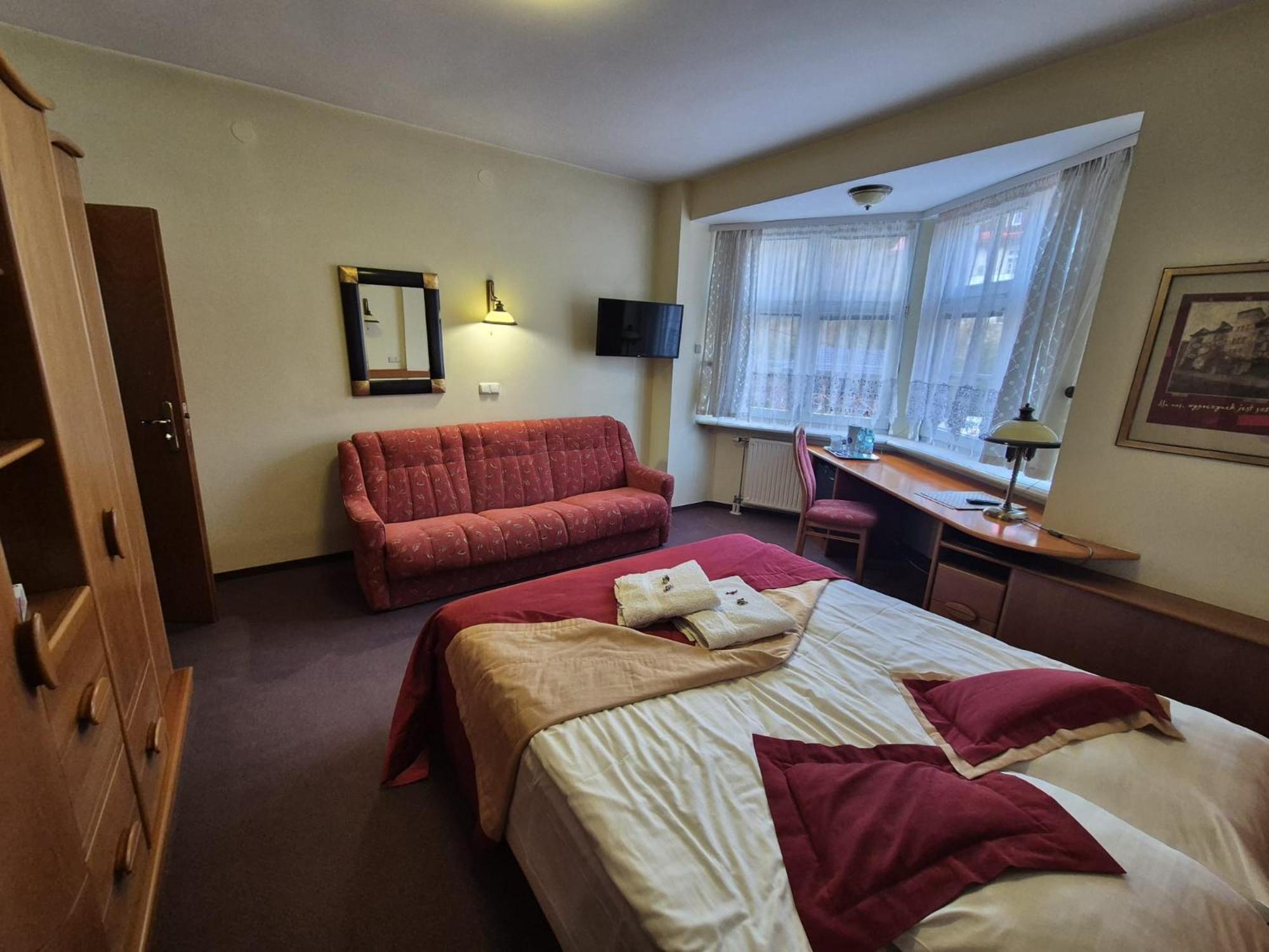 Familijny Osrodek Wypoczynkowo - Rehabilitacyjny Krynica Zdroj Hotel ภายนอก รูปภาพ
