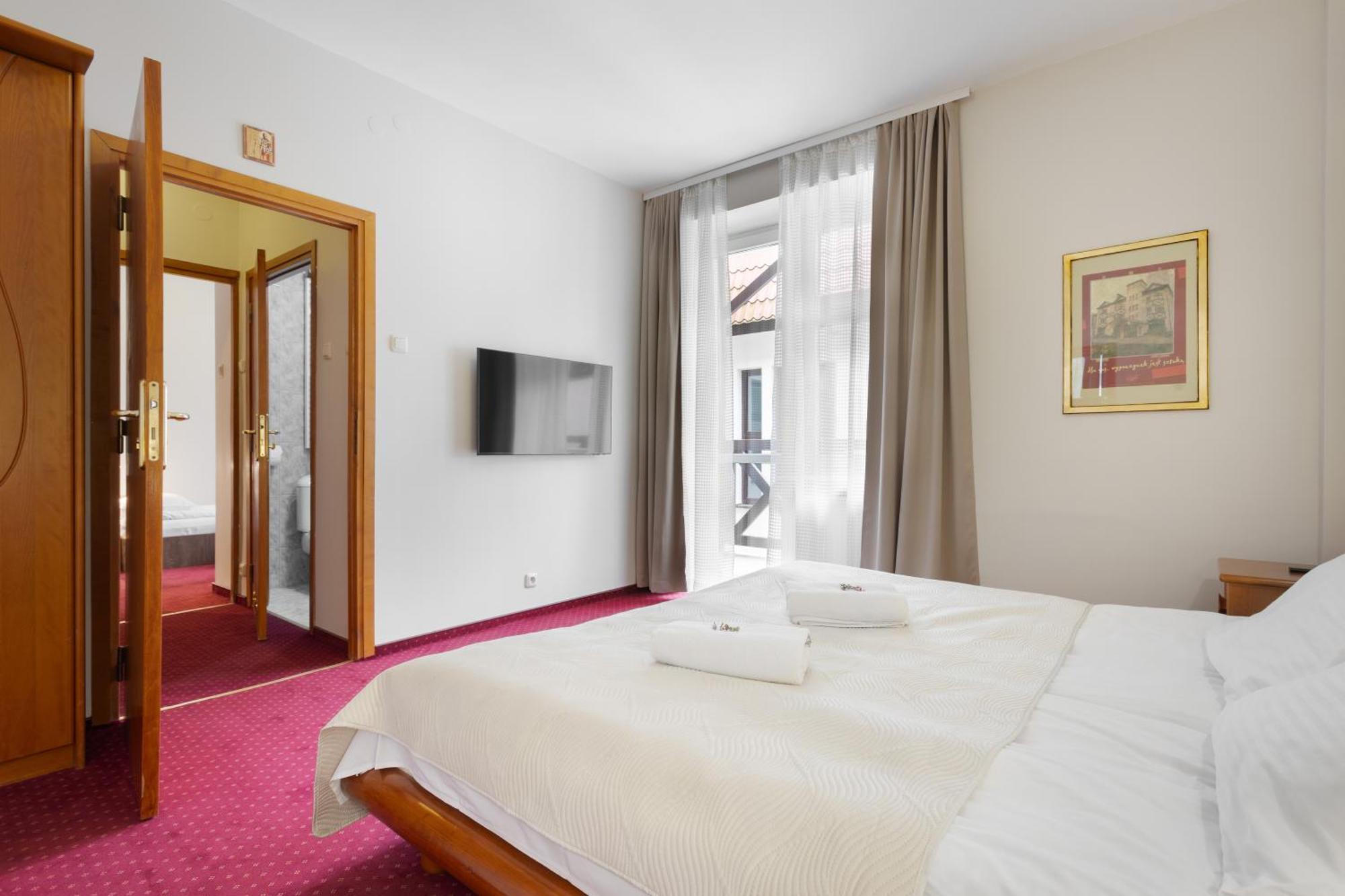 Familijny Osrodek Wypoczynkowo - Rehabilitacyjny Krynica Zdroj Hotel ภายนอก รูปภาพ