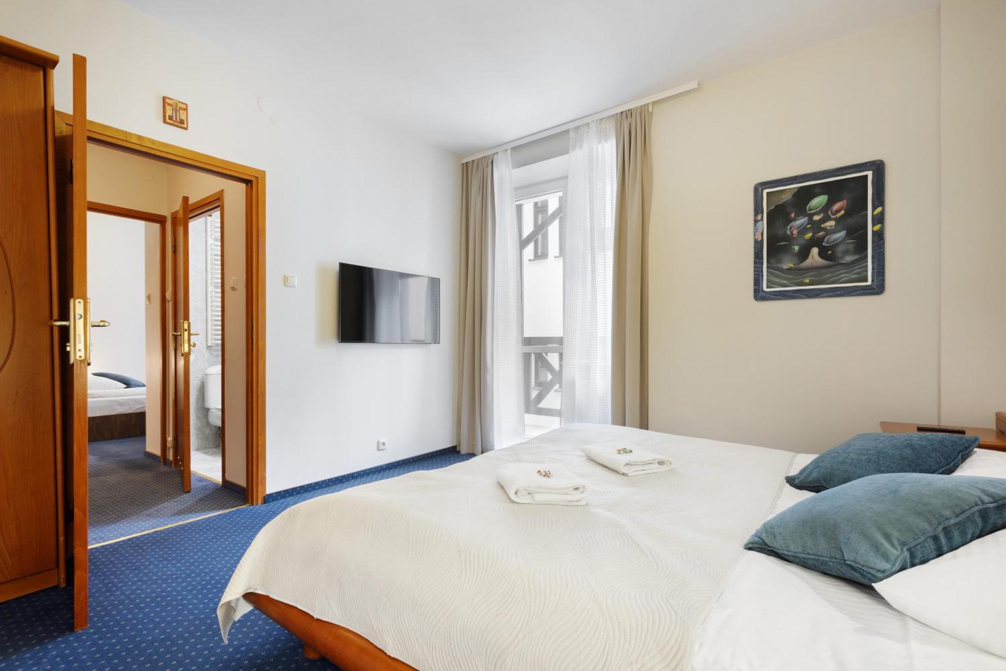 Familijny Osrodek Wypoczynkowo - Rehabilitacyjny Krynica Zdroj Hotel ภายนอก รูปภาพ